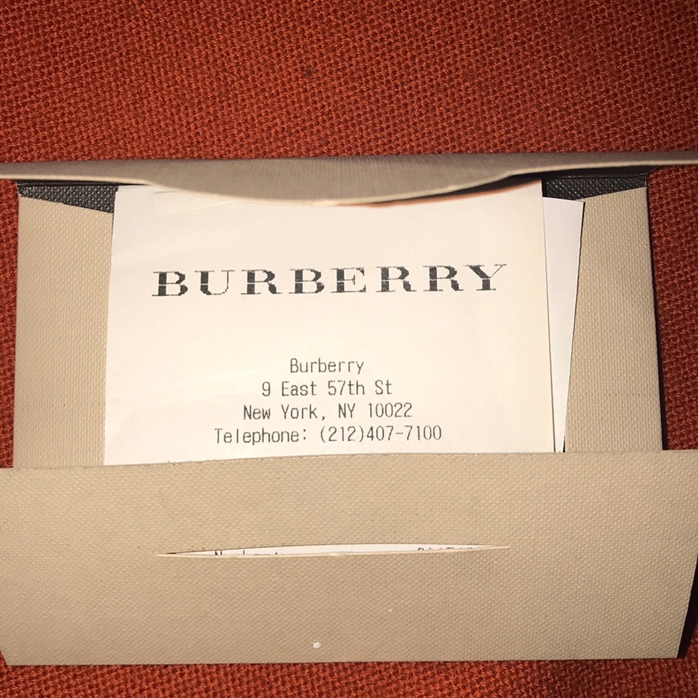Burberry Sweater - Picture 4 of 4